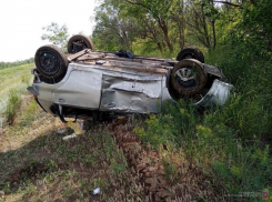 Девушка и 14-летний ребенок погибли, еще 2 детей в реанимации: подробности жуткого ДТП в Волгоградской области