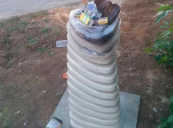 Волжане превратили новый питьевой фонтанчик в мусорку