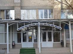 Терапевт направил пациента после инсульта к платному врачу