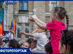 Пенную вечеринку для детей устроили в Волжском: фото 