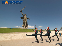 «Родину-мать» хотели отвернуть от Волжского 