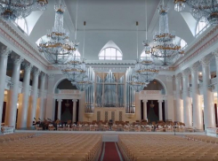 Wink поздравляет со 100-летием Санкт-Петербургскую филармонию и эксклюзивно показывает фильм «Соло для зала с оркестром»