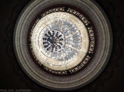 Во Дворце культуры в Волжском спустили легендарную люстру