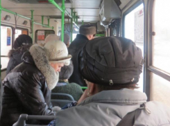 Водитель автобуса «уронил» пассажира в центре Волжского