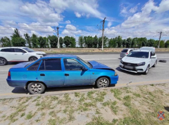 На Волжской ГЭС одна авария спровоцировала другую: пострадал водитель