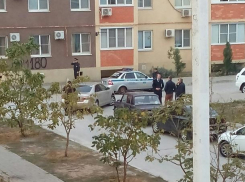 Волжанина застрелили в собственном дворе