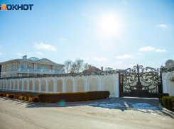 Настоящей дворец местного бизнесмена обнаружен в Волжском