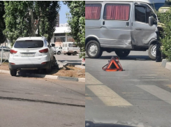 Капот - в «мясо»: два жестких ДТП подряд случились в Волжском