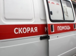 В Волжском в одиночном ДТП пострадали водитель и пассажир 