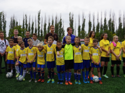 Дворовые футболисты из Волжского отправятся на матч Премьер Лиги