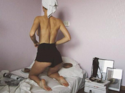 «Оригинальное» эротическое фото в полотенце на голове сделала волжанка