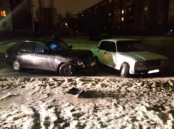 Автомобилист устроил аварию с пострадавшим в Волжском