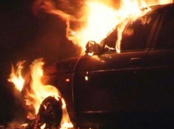 В Волгоградской области за сутки сгорели BMW X5 и «четверка»