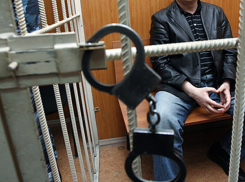 Под Волгоградом селянин сбросил ревнивую сожительницу с лестницы