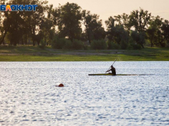 Исчезла 17-летняя девушка, пытавшаяся переплыть озеро в Волгоградской области