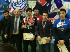 Волжанин забрал главную медаль во всероссийском гран-при по спортивному миксфайту