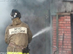 Труп 40-летнего мужчины нашли после пожара в Среднеахтубинском районе