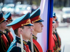 Волгоградских кадетов окропили святой водой