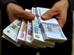 Три миллиона рублей задолжал руководитель предприятия своим сотрудникам