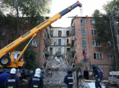 Обрушение подъезда в соседней с Волгоградской областью Астрахани оставило жителей без крова
