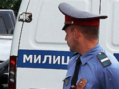 В Волгограде 24-летняя автоледи врезалась в дерево: пострадал парень