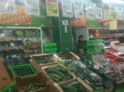 В «Карусели» самые дешевые и самые дорогие огурцы в Волжском