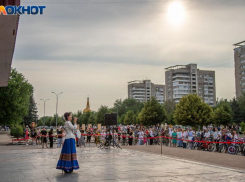 День города в Волжском пройдет без знаменитостей