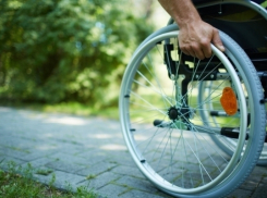 В Волжском предприниматель несколько месяцев не платил сотрудникам-инвалидам