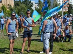 Солнечный и жаркий день ВДВ спрогнозировали в Волжском