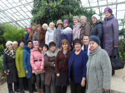 За хорошую учебу на курсах в сфере ЖКХ волжанам организовали поездку в ботанический сад