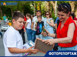 Своп-площадки и этичный шоколад: как в Волжском отпраздновали День Волги