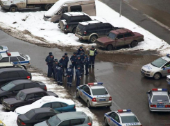 Госпитализированы двое: последствия аварии на перекрестке в Волжском