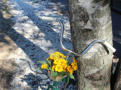 Под Волжским внедорожник сбил велосипедистку