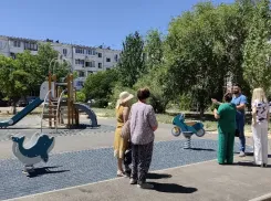 В 37 микрорайоне Волжского установят новые детские площадки.