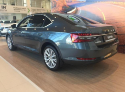 Обновленный ŠKODA SUPERB в салоне АГАТ Виктория