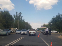В массовом ДТП в Волжском пострадал водитель «четырнадцатой»