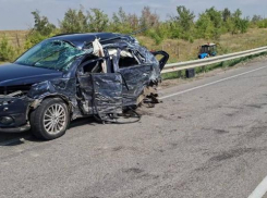 Трагедия на трассе «Сызрань-Волгоград»: в ДТП с «КамАЗом» погиб водитель, пострадал ребенок