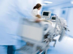 В реанимации Камышина скончался выпавший с 5 этажа мужчина