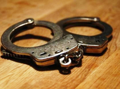 Под Волгоградом 79-летнюю пенсионерку ограбил несовершеннолетний друг ее внука