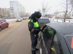 Сотрудники ГИБДД провели рейд по городу Волжскому