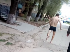 Рассекая воздух: волжанин устроил пробежку в трусах