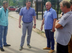 Мэр Волжского Игорь Воронин осмотрел объекты инициативного бюджетирования