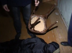 Волжанин чуть не убил приятеля табуретом