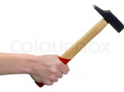 В Волгограде мужчина ударил брата молотком по голове