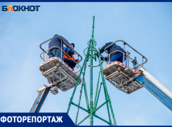 Как Волжский готовят к встрече Нового года: фоторепортаж 