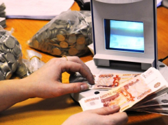 В волгоградском банке сотрудница  смогла обогатиться более чем на 5 миллионов рублей