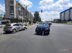 Автоледи в Волжском отправила в нокаут сразу троих