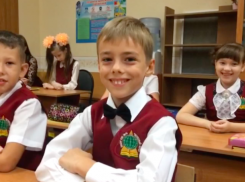 На милейшее видео попали первоклассники Волжского, рассказав о главной перемене в своей жизни