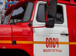 По неизвестной причине вспыхнула квартира в Волжском