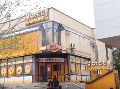 Горячий мужчина устроил стрельбу в караоке Волжского, где встретил своих жертв Масленников